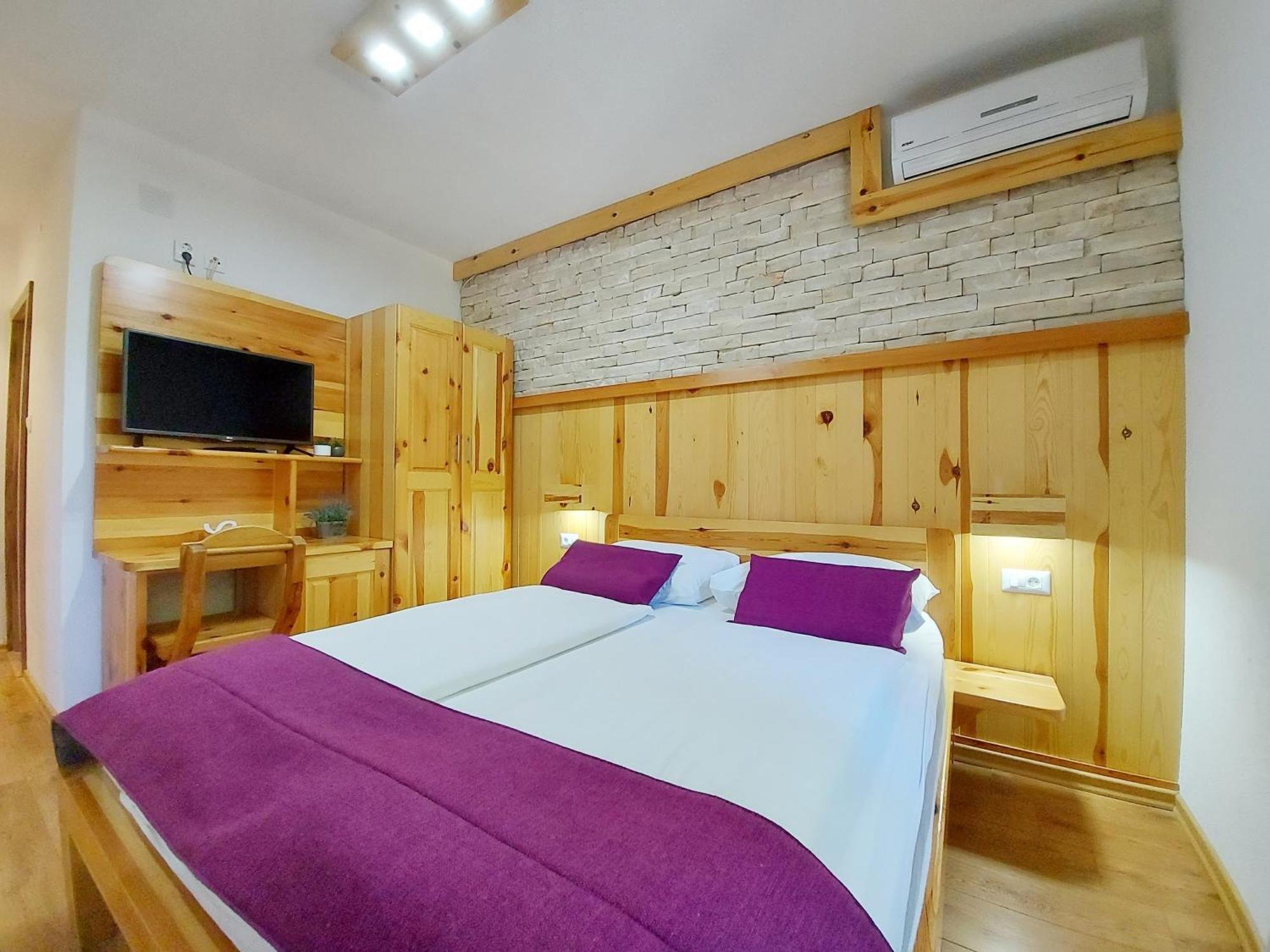 Bed and Breakfast Plitvice Etno House I Плитвицкие озёра Экстерьер фото